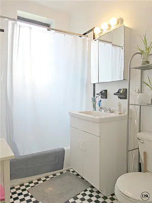 Rented by DSA Realty | media 16