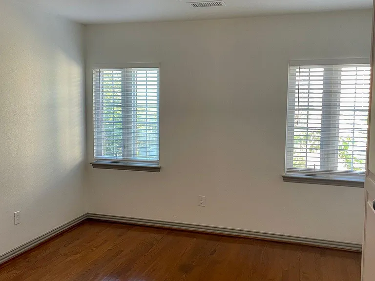 4017 Prescott Ave — Photo 14