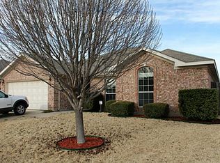 3928 Silver Springs Dr, Fort Worth, TX 76123