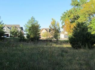 23880 W 71st St, Shawnee, KS 66226