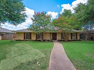 807 Rainbow Dr, Richardson, TX 75081