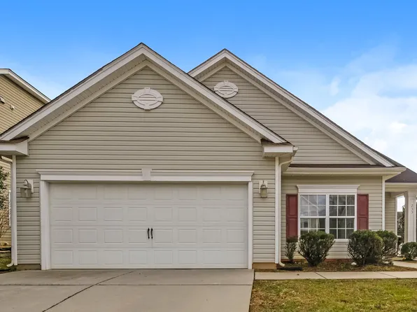 233 Norwich Dr, Clayton, NC 27520