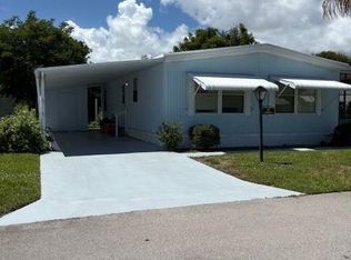 443 NE Pinelake Village Blvd, Jensen Beach, FL 34957