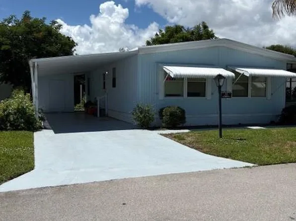 443 NE Pinelake Village Blvd, Jensen Beach, FL 34957