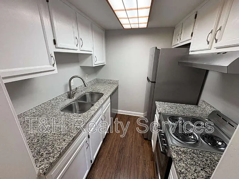 751 N Rangeline Rd #2 — Photo 6