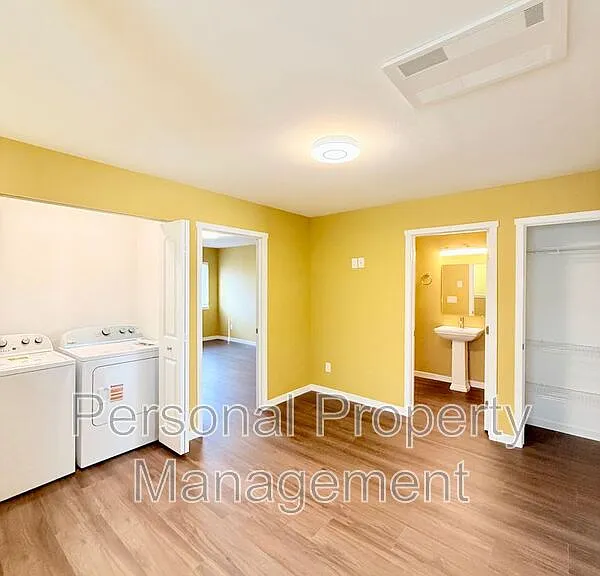 5711 NE 74th Ct #A — Photo 7