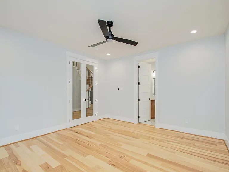 7016B Staffordshire St — Photo 22