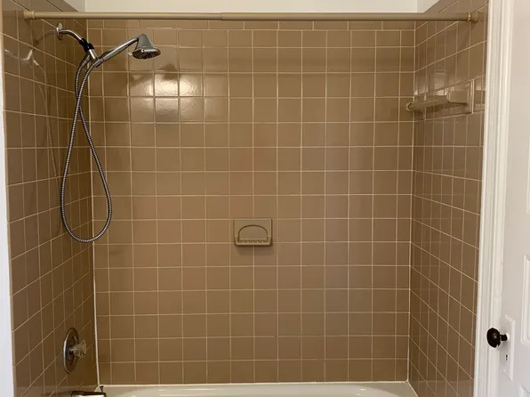 80 Hanover St APT 4, Wilkes Barre, PA 18702
