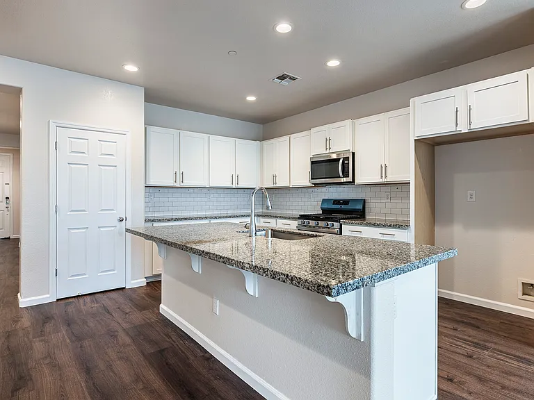 6441 W Santa Ana Ave — Photo 31