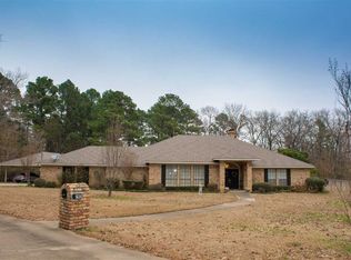 293 Oak Valley Dr, Longview, TX 75605