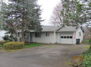 303 Eddy St, Sutherlin, OR 97479
