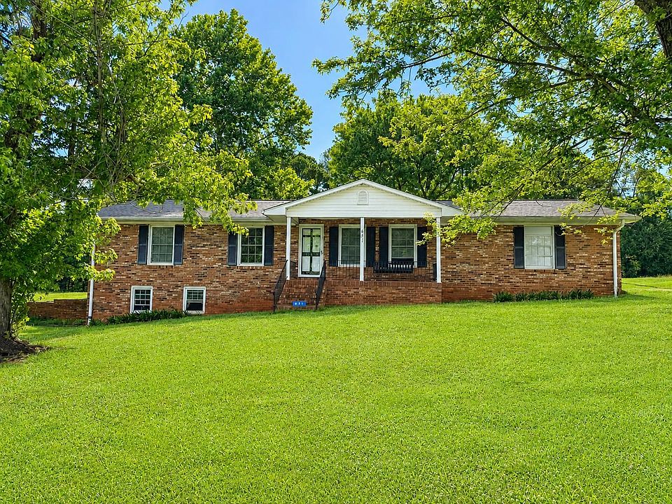 1st image of 631 Riveroak Cir