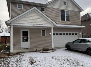 1302 Bobolink Rd, Valparaiso, IN 46383