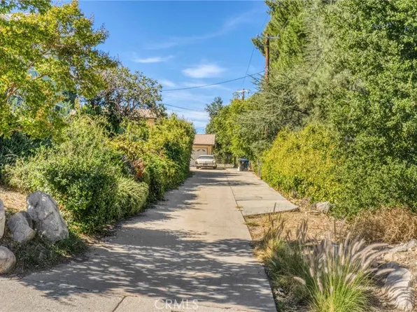 11443 Caern Ave, Tujunga, CA 91042