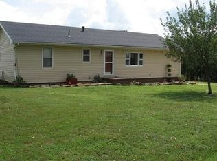 2098 Clara Ave, Albany, OH 45710