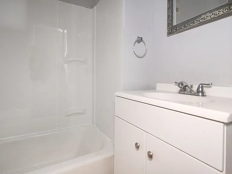 1909 Treadway Ave — Photo 13