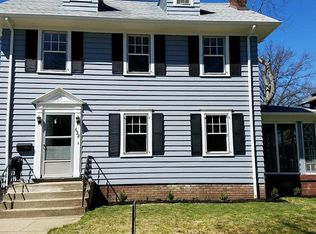 632 Sunset View Dr, Akron, OH 44320