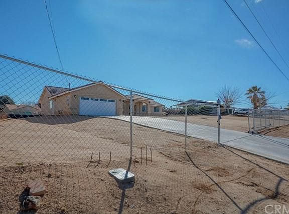 4th image of 17491 Sultana St