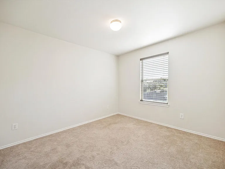 1606 Avocet Way — Photo 13
