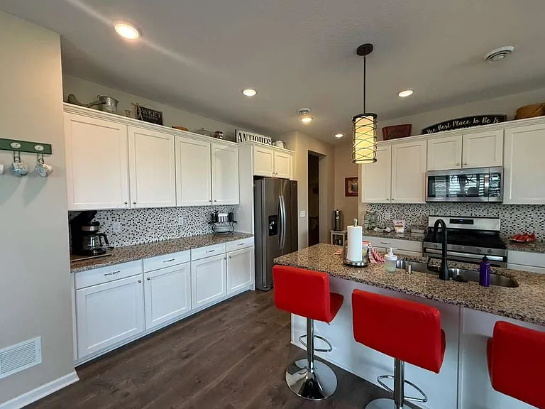 9214 Kaiser Cir NE — Photo 10