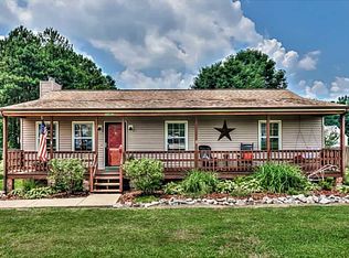 11402 Walton Lake Rd, Disputanta, VA 23842