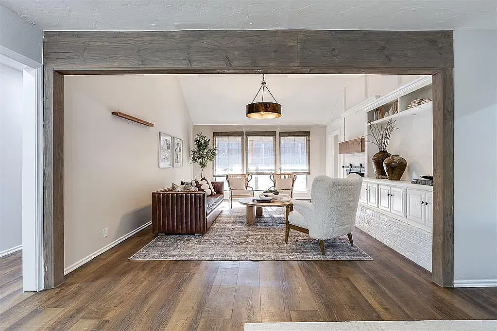 4 bed, 2372 sqft, $2,000 — Photo 4