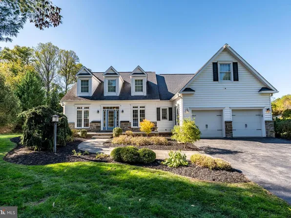 1060 King Rd, Malvern, PA 19355