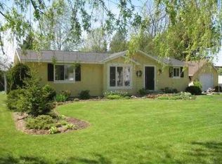 1007 State St, Charlevoix, MI 49720