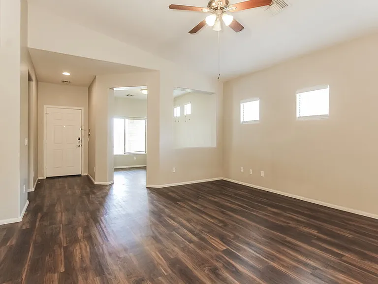 7154 W Globe Ave — Photo 5