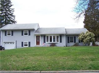 22 Windwood Dr, Newburgh, NY 12550