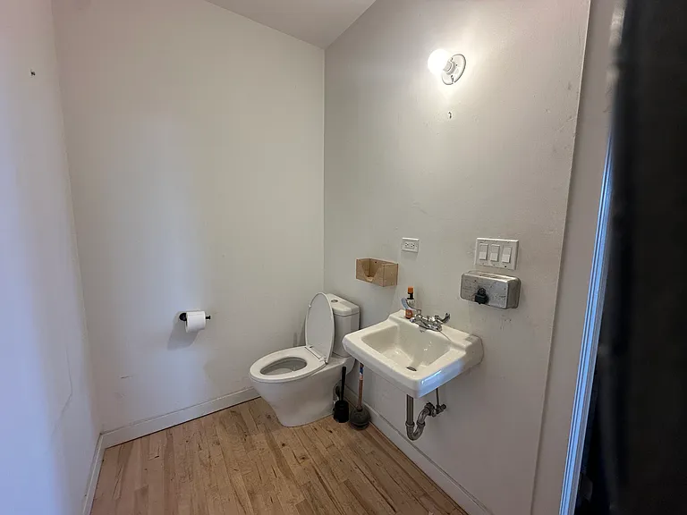 3124 W Carroll Ave — Photo 15