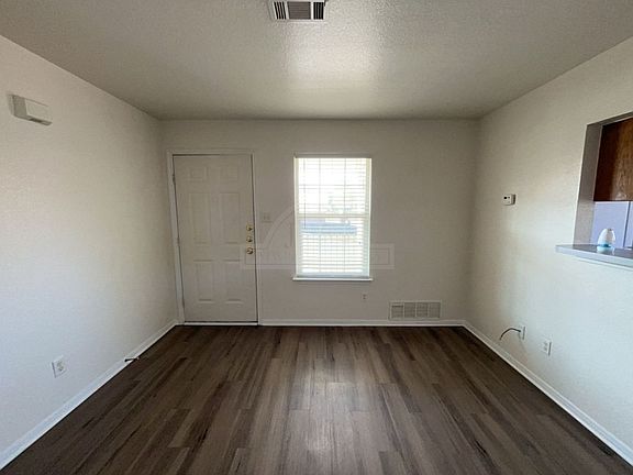 3rd image of 202 W Truman Ave #C