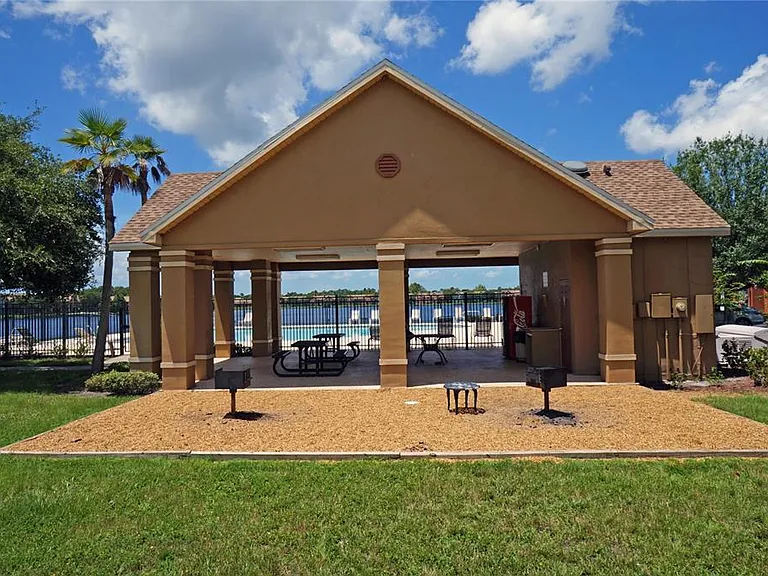 9018 Lake Chase Island Way #9018 — Photo 28