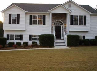 98 McCravy Ct, Powder Springs, GA 30127