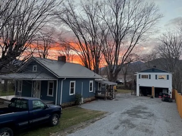 854 Brown Ave, Waynesville, NC 28786