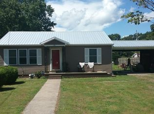 411 Shirley Ave, Pigeon Forge, TN 37863