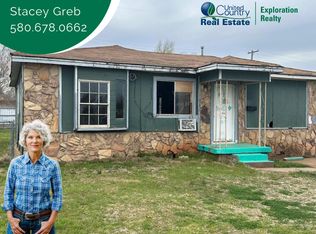 809 N Park Ave, Altus, OK 73521