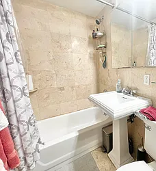 Rented by Century 21 Premier 