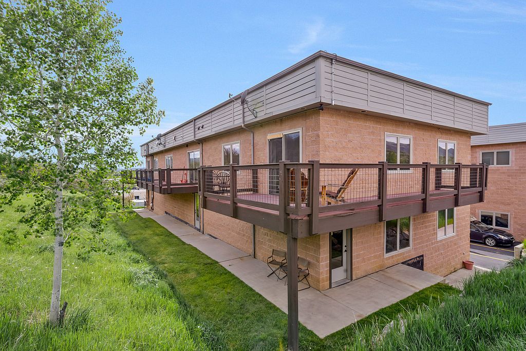 2606 Copper Ridge Cir Unit B1 - Property Image