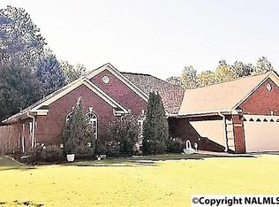 516 Indian Creek Rd NW, Huntsville, AL 35806