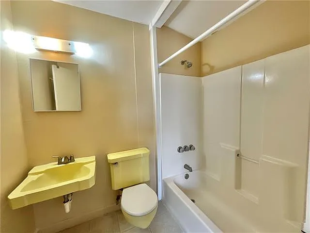 2114 S Butterfly Cir — Photo 13