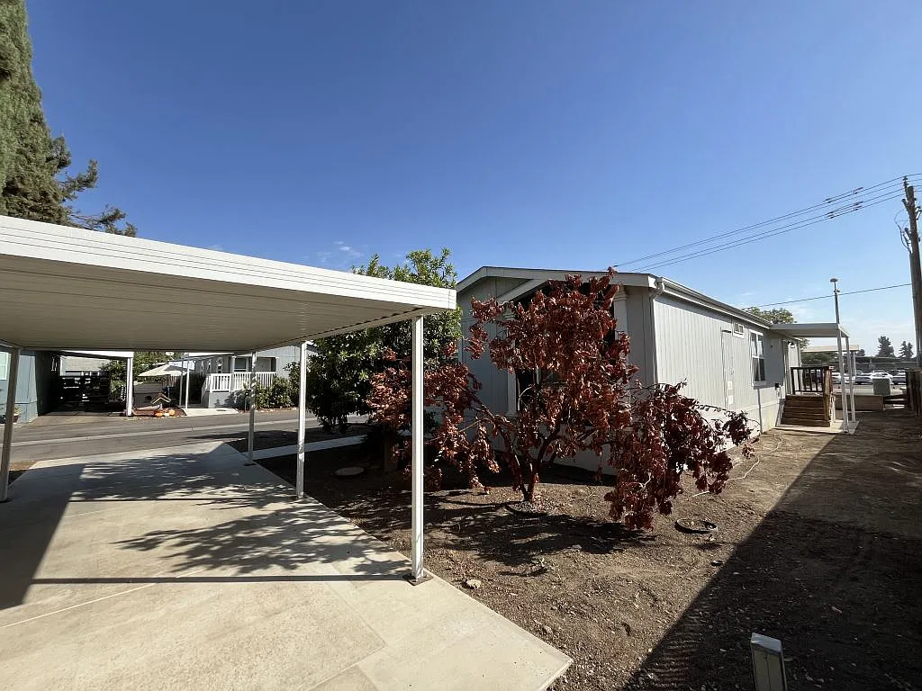 3 bed, 2.0 bath, 1193 sqft, $1,299 — Photo 3