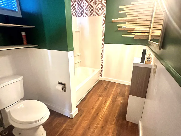 6 Oak St E #1 — Photo 4