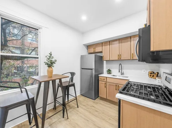 64 Oak Street image 6 of 15