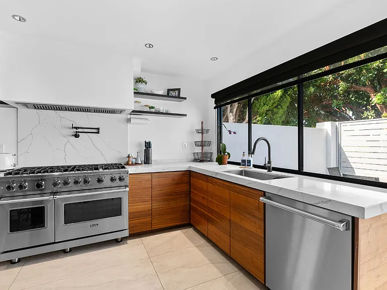 7 Gingertree Ln — Photo 14