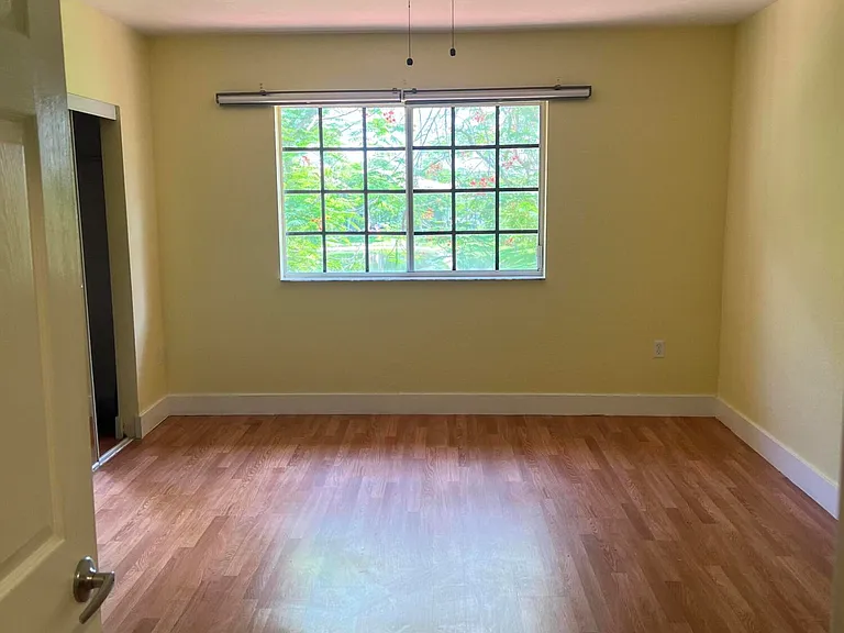 4113 Napoli Lake Dr — Photo 5