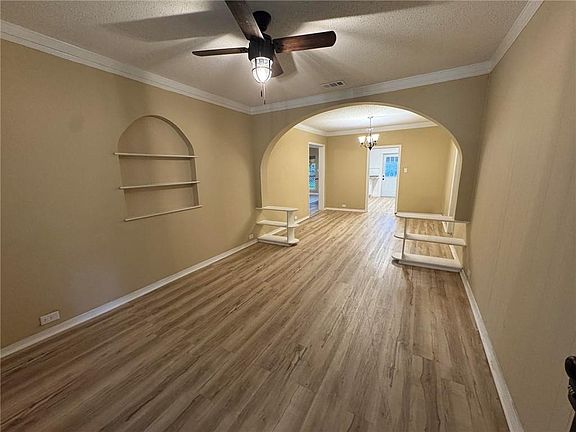 3rd image of 4009 Sonia Ct