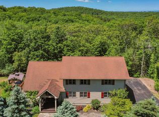 45 Trillium Rd, Pleasant Valley, NY 12569