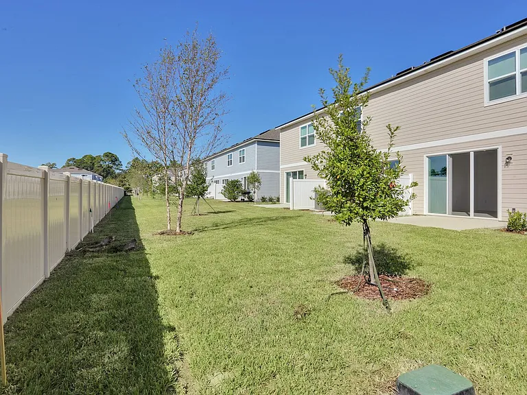 298 Anthony Dr — Photo 16
