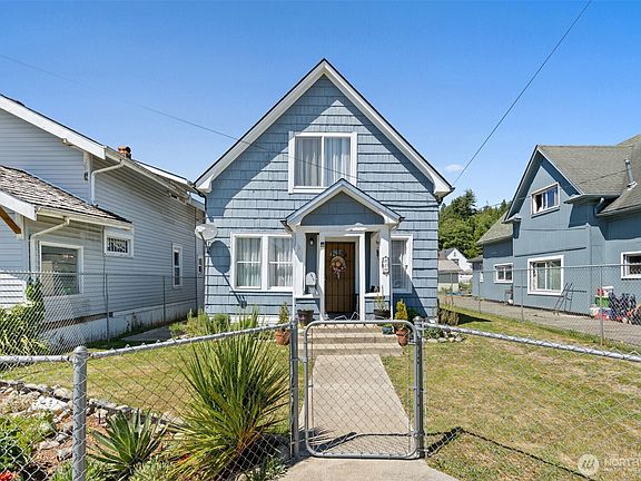 3rd image of 419 Karr Avenue